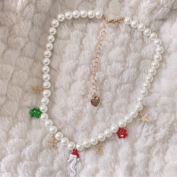 BETSEY JOHNSON Seahorse Imitation Pearl Strand Necklace New - Picture 11 of 11